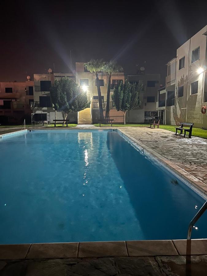 Taniandres Apartments Paralimni Exterior photo