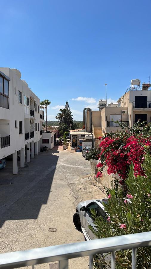 Taniandres Apartments Paralimni Exterior photo