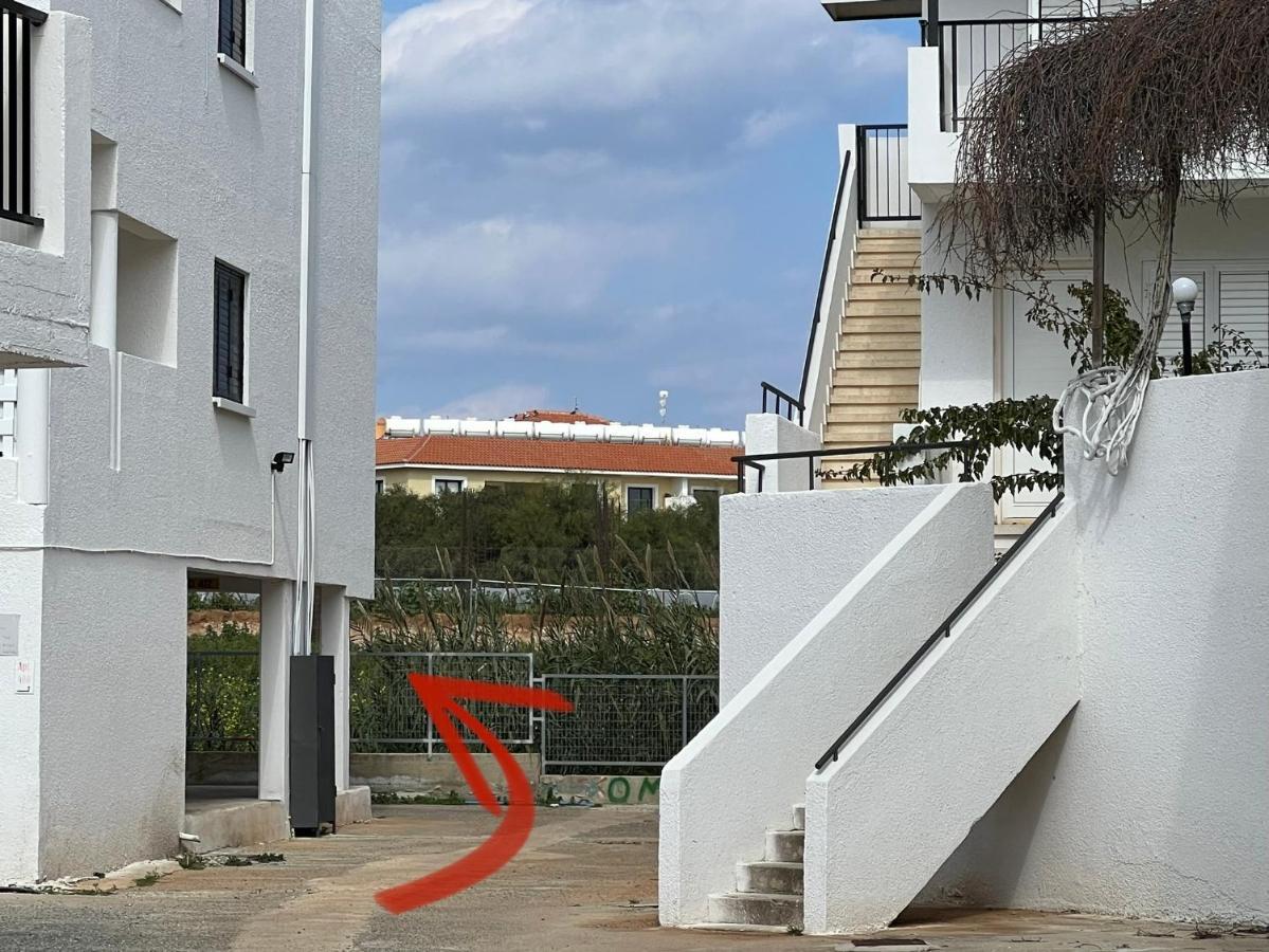 Taniandres Apartments Paralimni Exterior photo
